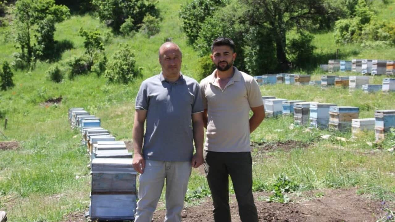 Foto - Arıcıların yüzü gülüyor Sivas bu yıl bal gibi rekor kıracak