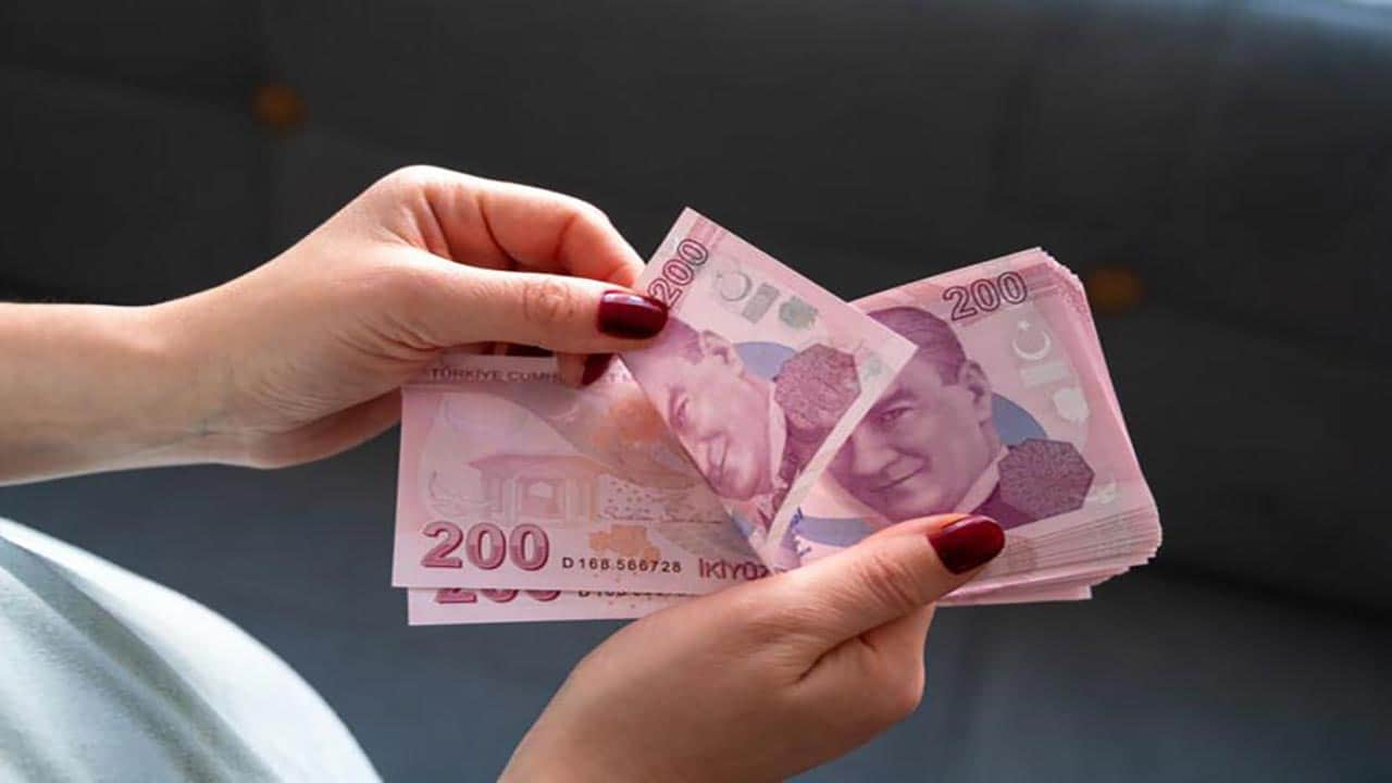 Foto - Asgari ücret zammı sonrası tüm gözler memura çevrildi! Ocak 2026 zamlı maaş tablosu netleşiyor: En düşük memur maaşı bu olacak...