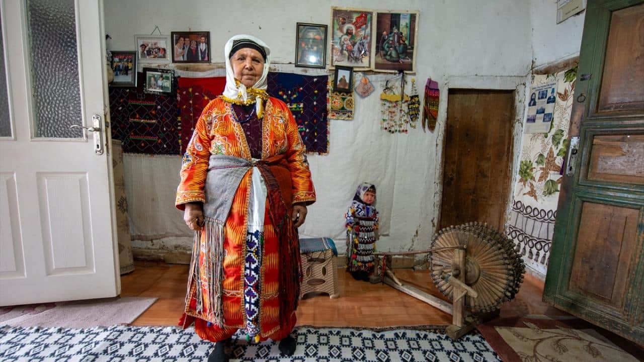Foto - Asırlardır yaşatılıyor! Nebiköy'ün geleneksel kıyafetleri ilgi çekiyor