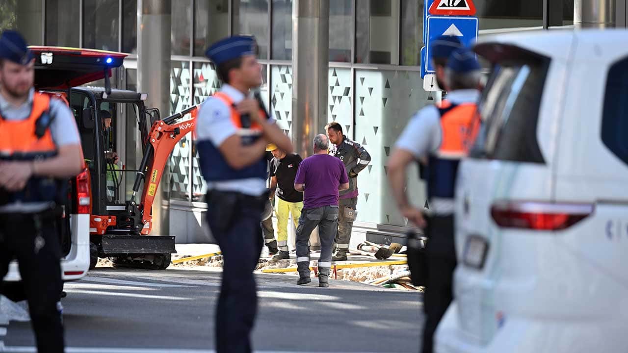Foto - Avrupa'nın göbeğinde 2 patlama birden 