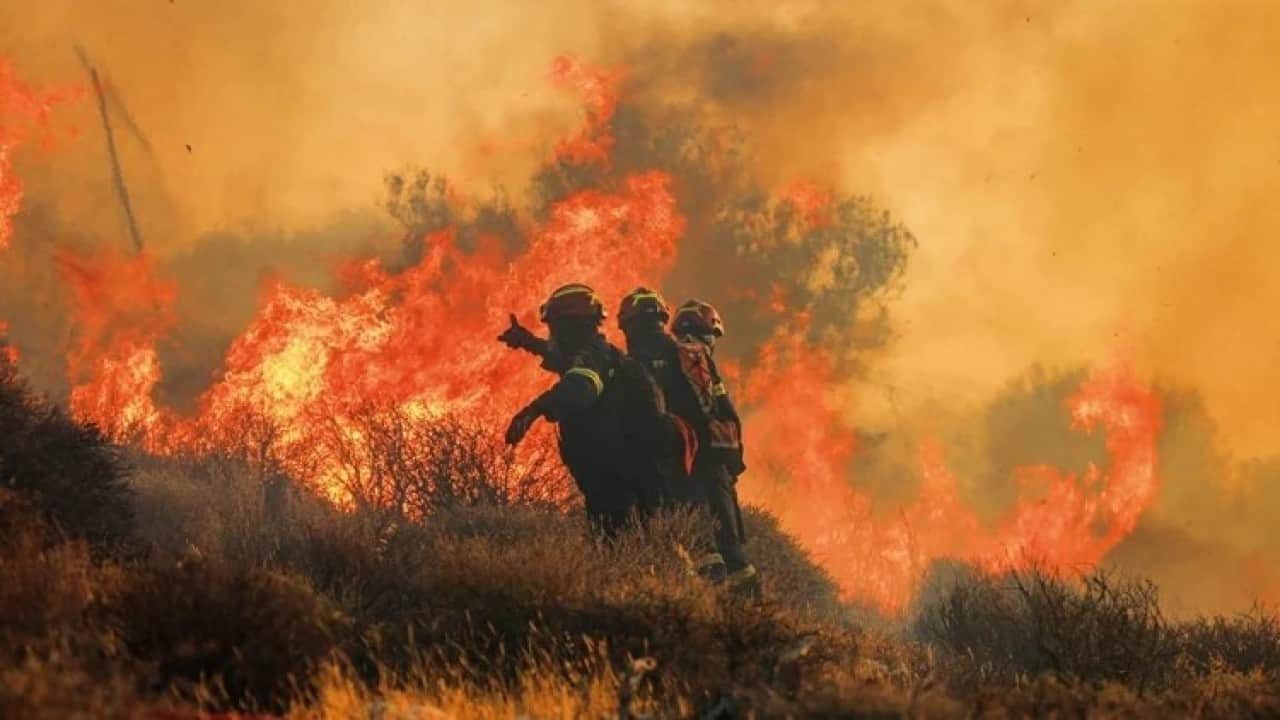 Foto - Aydın Çine, Balıkesir Susurluk ve Buca yangınları kontrol altına alındı 7/24 teyakkuzdayız
