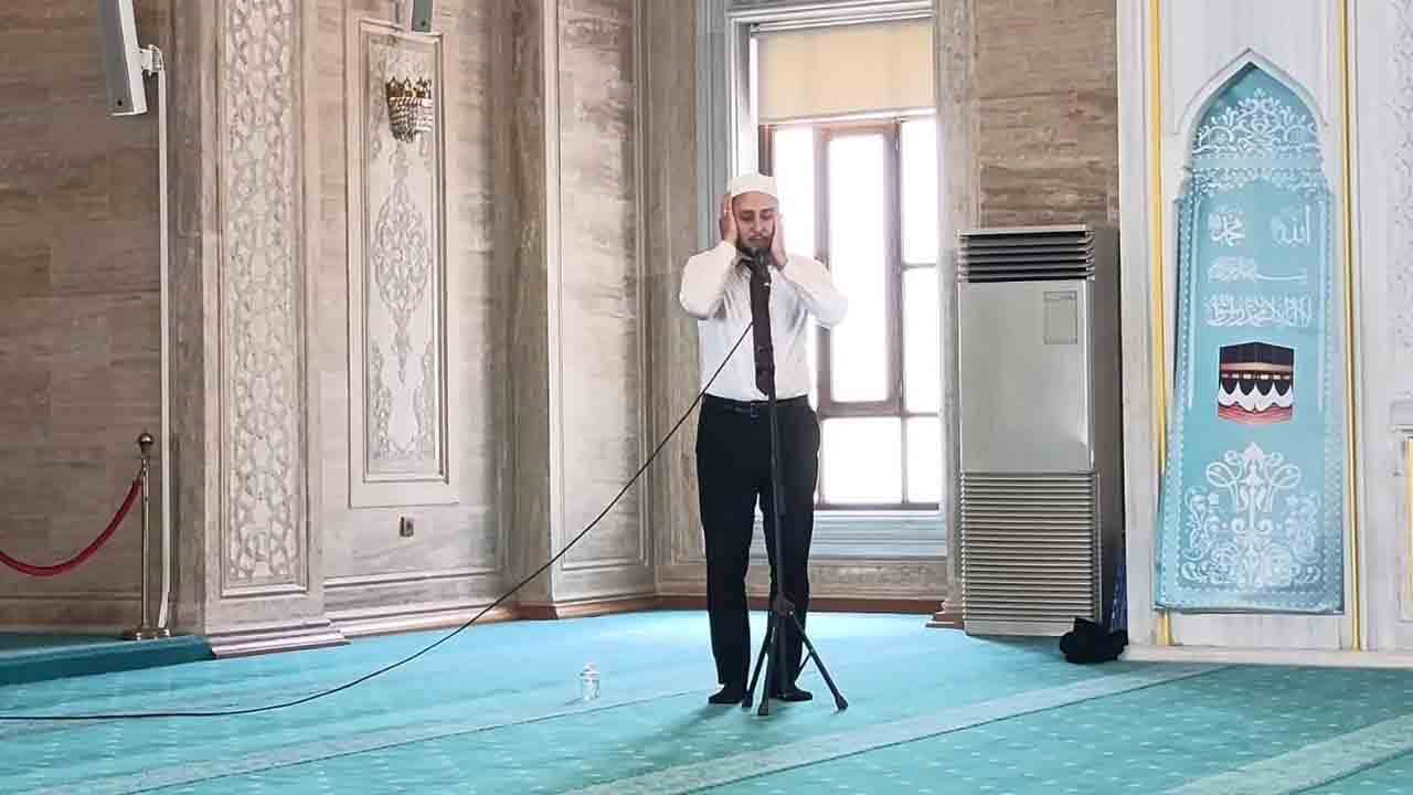 Foto - Aydın’da jüriyi zorlayan yarışma: En güzel ezan okuyan din görevlisi seçildi