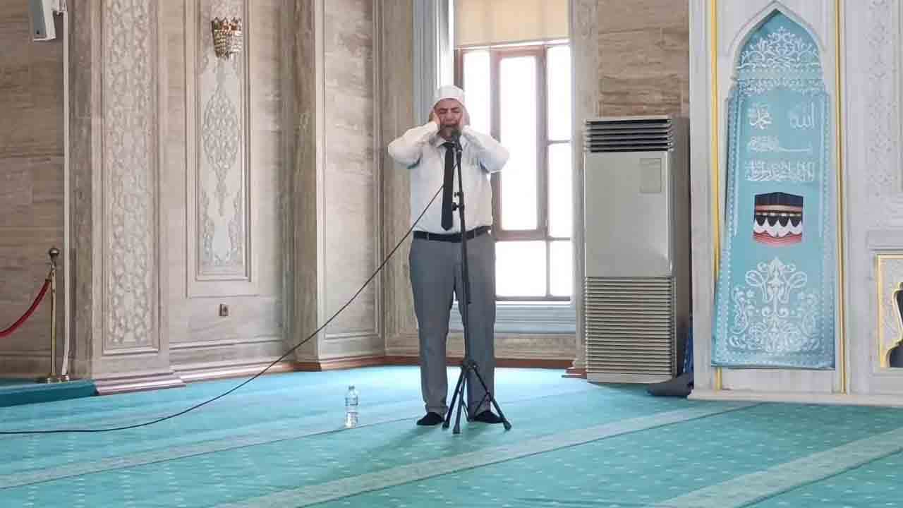 Foto - Aydın’da jüriyi zorlayan yarışma: En güzel ezan okuyan din görevlisi seçildi