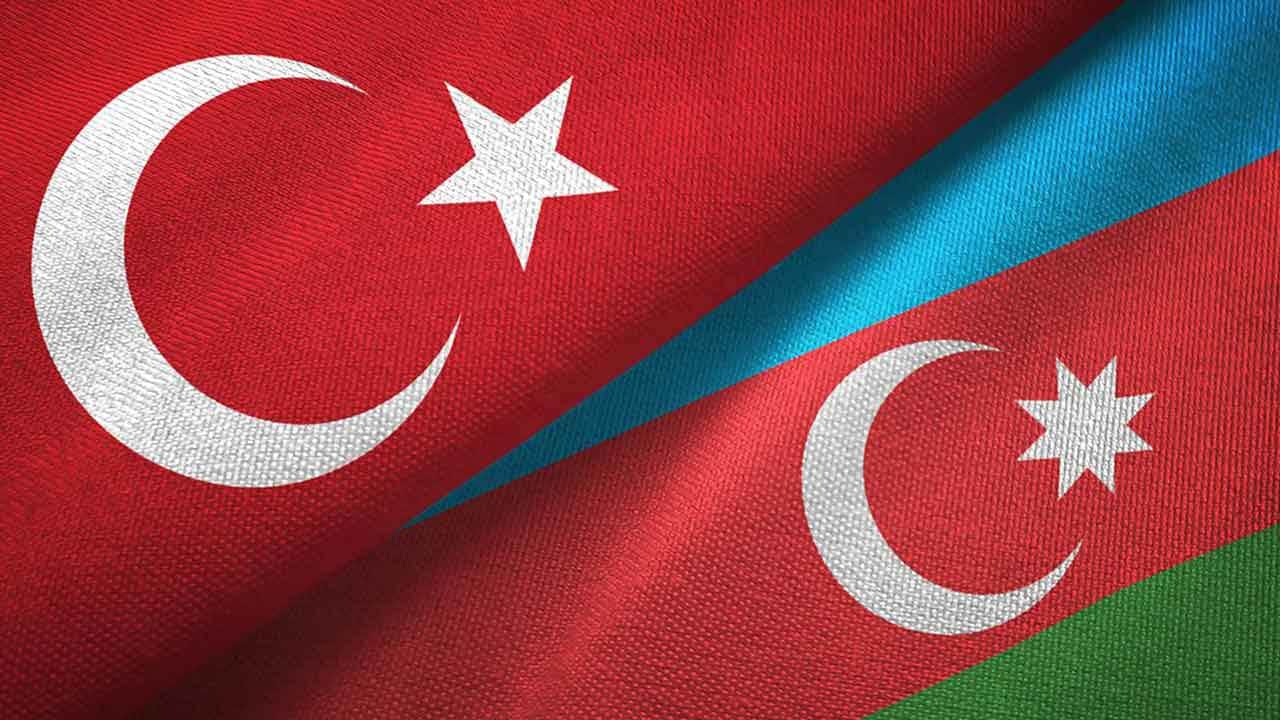 Foto - Azerbaycan'ın kritik isminden çok sert Türkiye tepkisi: 'Bunu yapanları hain olarak adlandırıyorum' 
