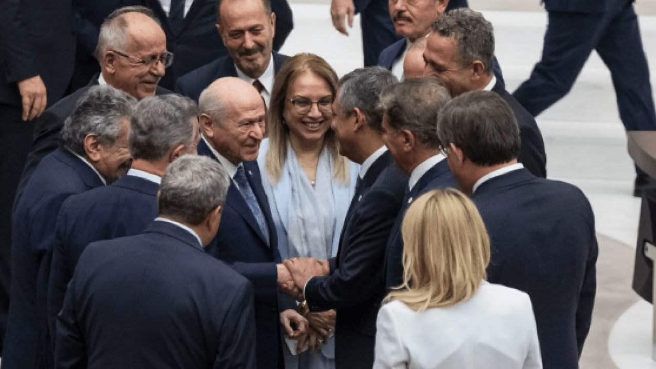 Foto - Bahçeli'den çerçeve yasa sonrası net mesaj: Kaybedecek vaktimiz yok