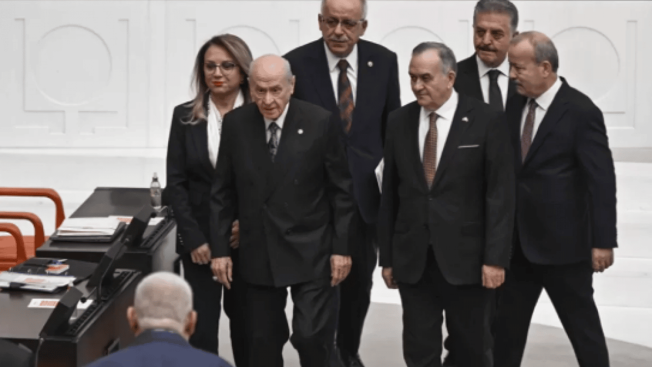 Foto - Bahçeli'den çerçeve yasa sonrası net mesaj: Kaybedecek vaktimiz yok
