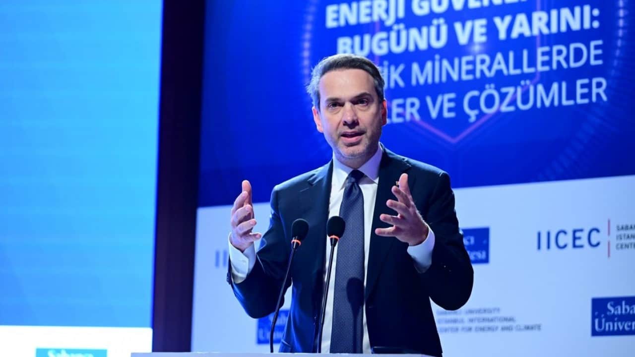 Foto - Bakan Bayraktar 2026'yı işaret etti: Yenilenebilir enerjide ‘yeni bir rekor yılı’ olacak