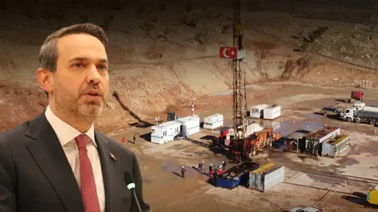 Foto - Bakan Bayraktar Enerjide çeyrek aşıra 100 yıllık iş sığdırdık!