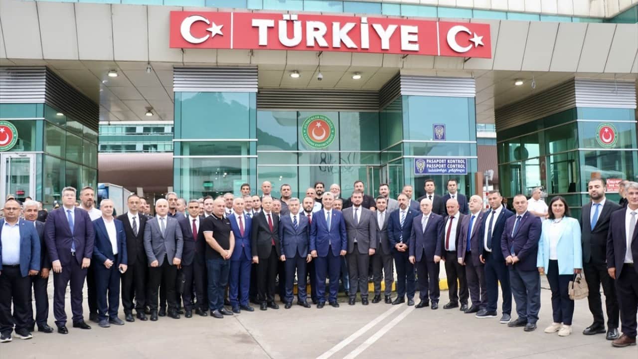 Foto - Bakan Bolat Türkiye dış ticaretle büyüyen bir ülke Asya ülkelerine geçişin anahtarı bizim elimizde