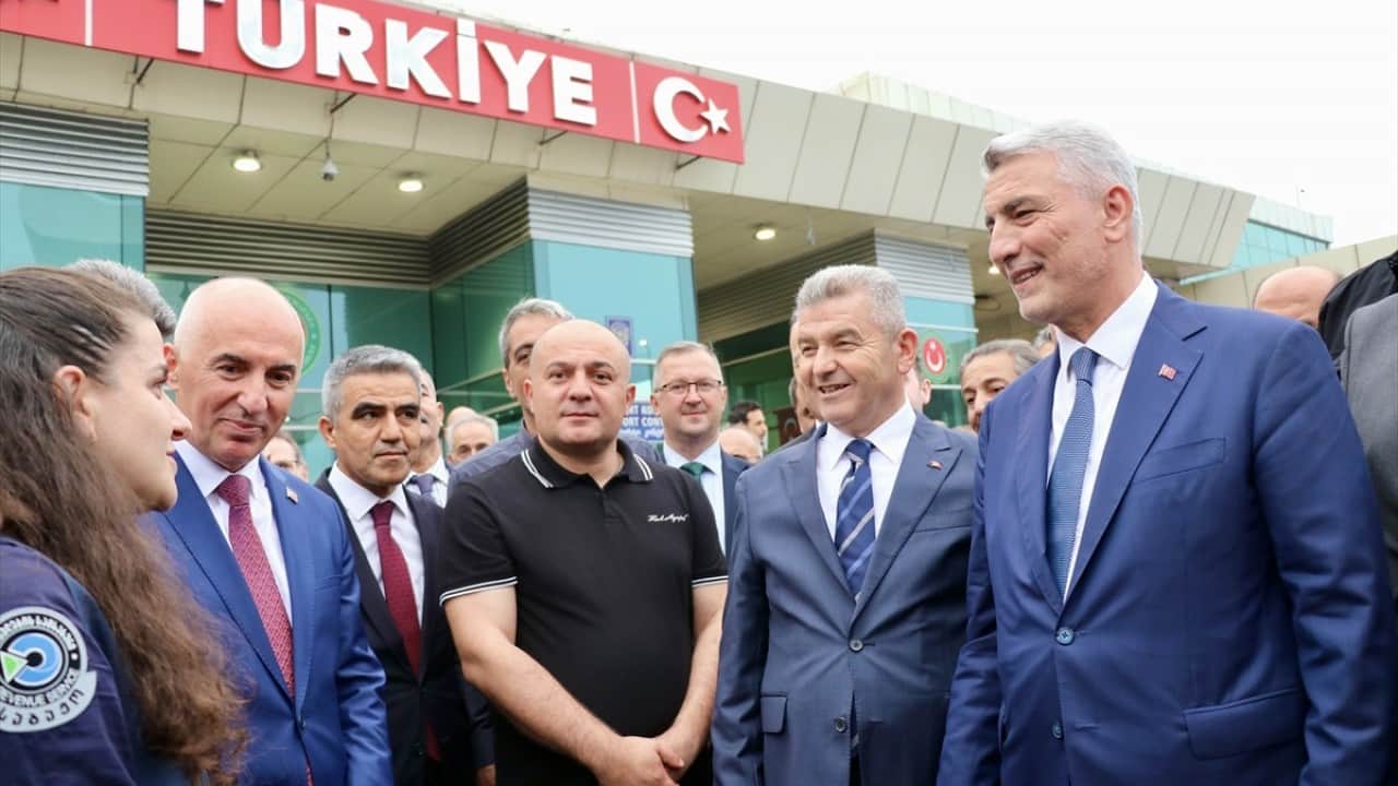 Foto - Bakan Bolat Türkiye dış ticaretle büyüyen bir ülke Asya ülkelerine geçişin anahtarı bizim elimizde