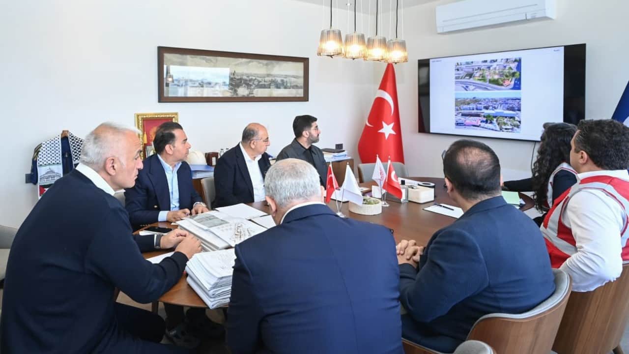 Foto - Bakan Ersoy Sirkeci Gar Sahası’ndaki dönüşümü ilk kez paylaştı! Tarihî Sirkeci Garı Yaşayan Kültür Adası’na dönüşecek