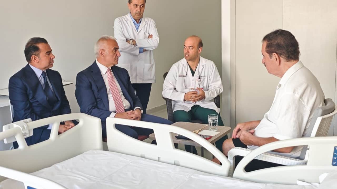 Foto - Bakan Ersoy'dan İbrahim Tatlıses'e geçmiş olsun ziyareti...