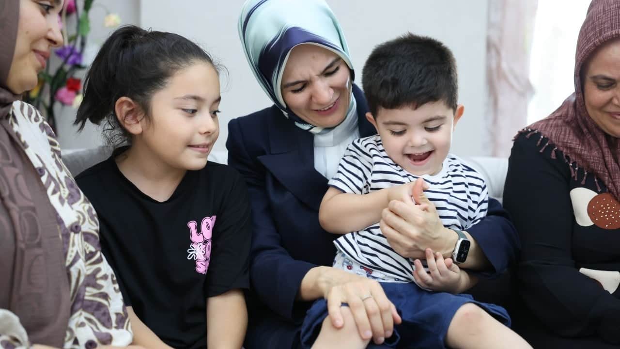 Foto - Bakan Göktaş: Güçlü aile, bizim geleceğimizdir Terör karşısında en büyük gücümüz aile