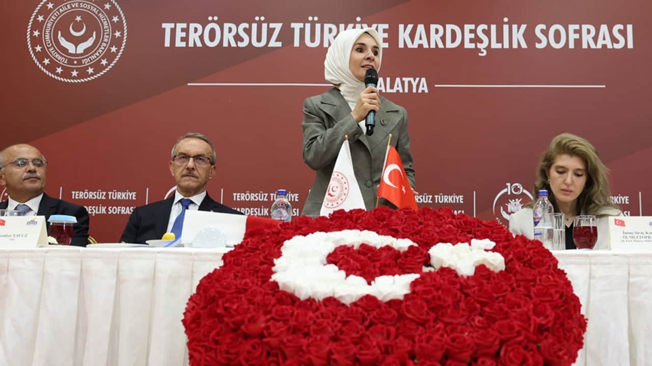 Foto - Bakan Göktaş, ‘Terörsüz Türkiye Kardeşlik Sofrası’nda konuştu: Ailelerimizi provoke etmek isteyenler var! Bunlara fırsat vermeyeceğiz