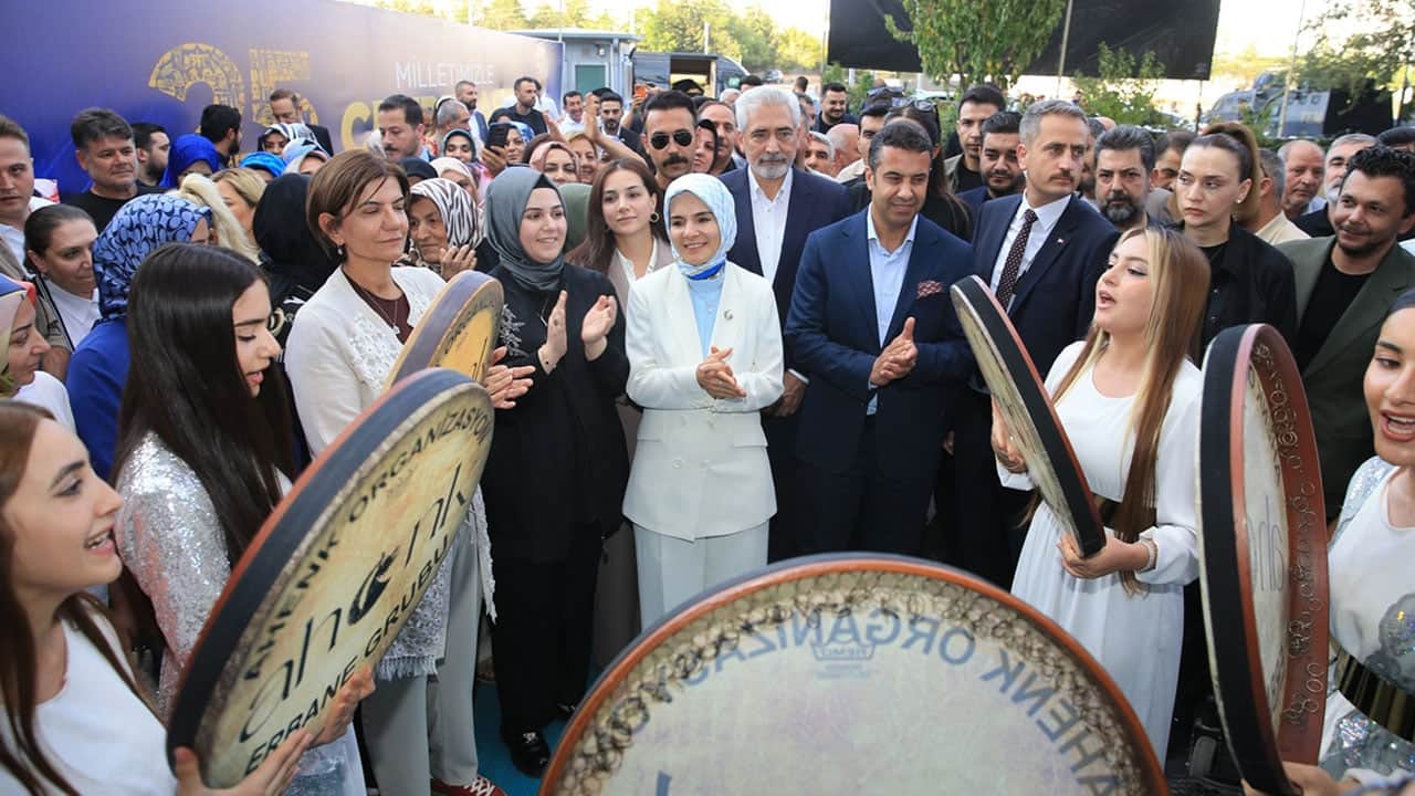Foto - Bakan Göktaş’tan evlilik kredisinden yararlanan gençlere yeni müjdeler: İŞKUR'da öncelik, TOKİ’de özel kontenjan!