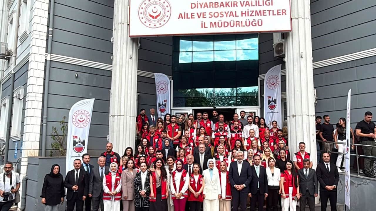 Foto - Bakan Göktaş’tan evlilik kredisinden yararlanan gençlere yeni müjdeler: İŞKUR'da öncelik, TOKİ’de özel kontenjan!