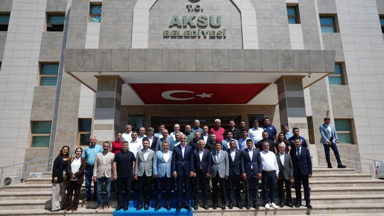Foto - Bakan Nuri Ersoy'dan yeni evlenen çifte sürpriz
