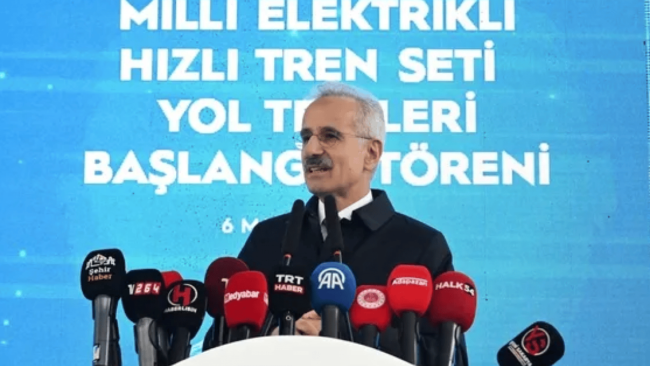 Foto - Bakan Uraloğlu duyurdu: Yerli hızlı trende rekor hız! Saatte 225 kilometreye çıktı