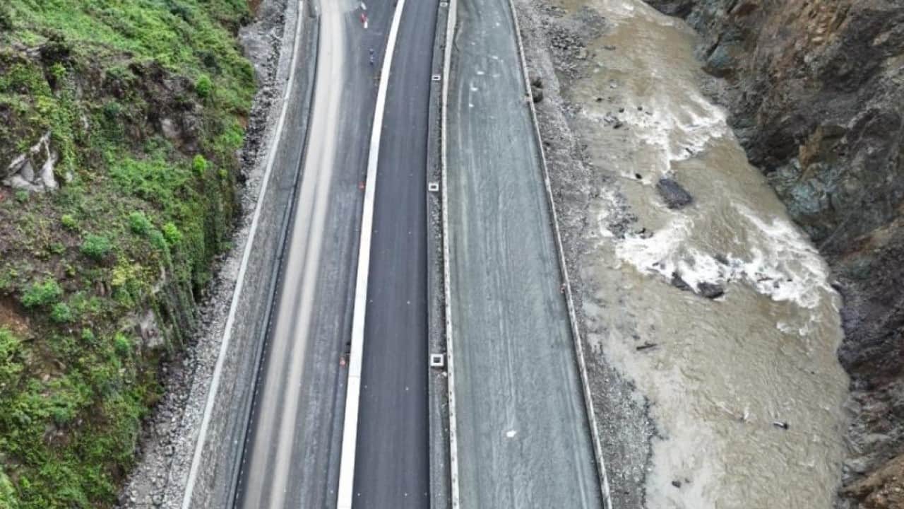 Foto - Bakan Uraloğlu müjdeyi verdi! Ayder Yaylası'na ulaşım 20 dakika kısalacak