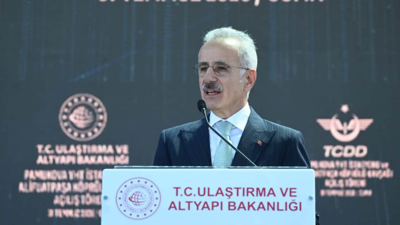 Foto - Bakan Uraloğlu'ndan çifte açılış: Sakarya'nın ulaşım ağı güçlendi!