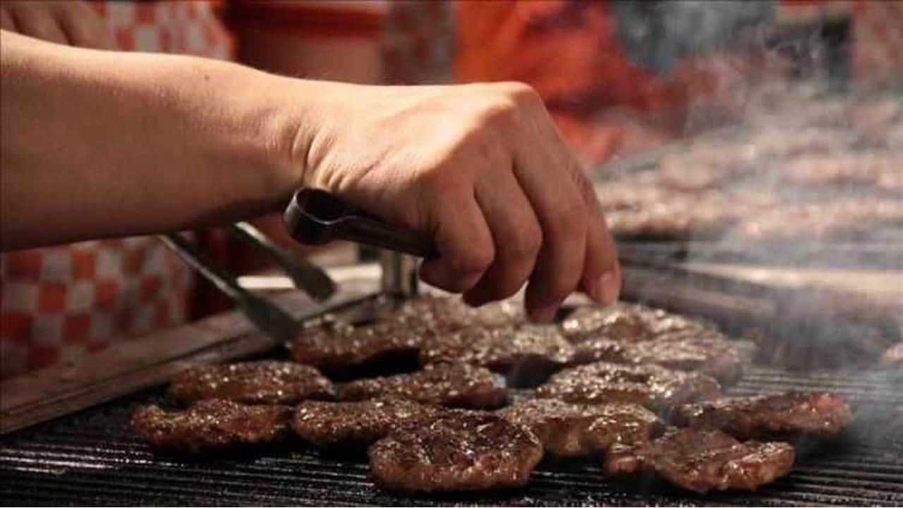 Foto - Bakanlık tek tek açıkladı! İşte en sık görülen 10 gıda hilesi: Sucuk ve salamda domuz eti