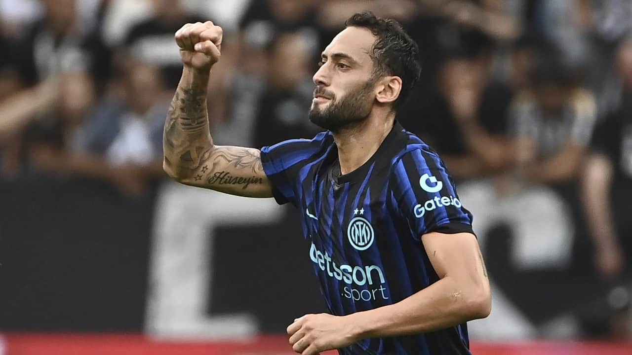 Foto - Başladılar: Sonunda Hakan Çalhanoğlu'nun bonservisi belli oldu! Galatasaray'da beklenen son...