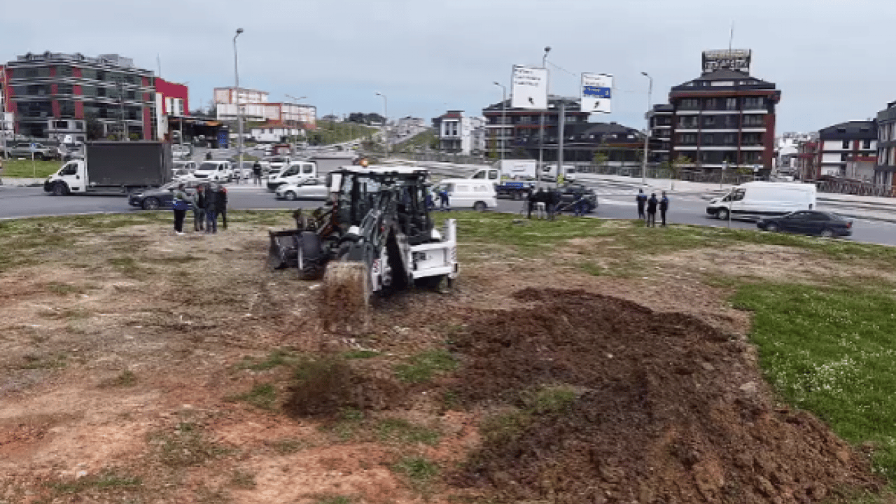 Foto - Beceriksiz CHP hizmete de takoz! Hem yapmıyorlar hem yapana engel oluyorlar