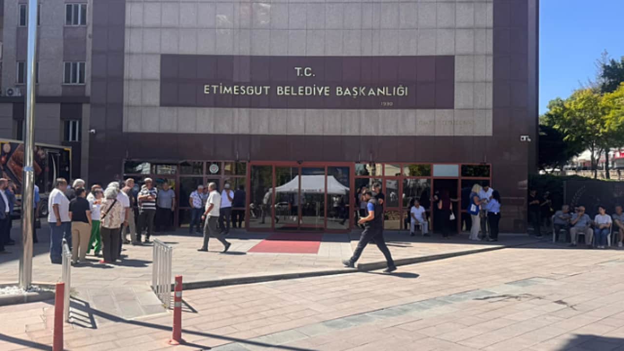 Foto - Belediyede iş, barda pazarlık! Etimesgut soruşturmasında dikkat çeken ayrıntı
