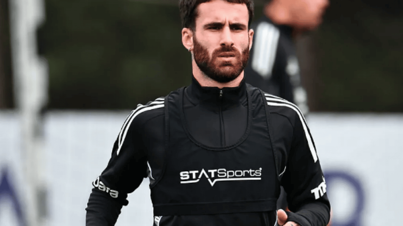 Foto - Beşiktaş için içinden çıkamadı ve çözümü FIFA'da bulacak! Yırtın şu alçağın sözleşmesini...