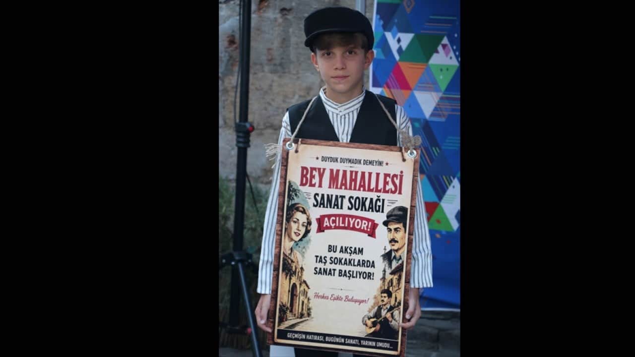 Foto - Bey Mahallesi Sanat Sokağı hizmete açıldı! Başkan Şahin: Tarihi mirasımızı koruyoruz