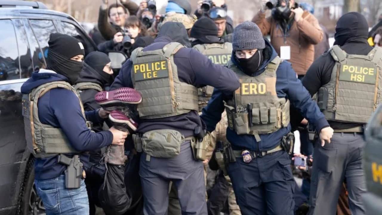 Foto - Bir hafta içinde iki göçmeni vurdular Trump’ın ırkçı çetesine vücut kameralı önlem