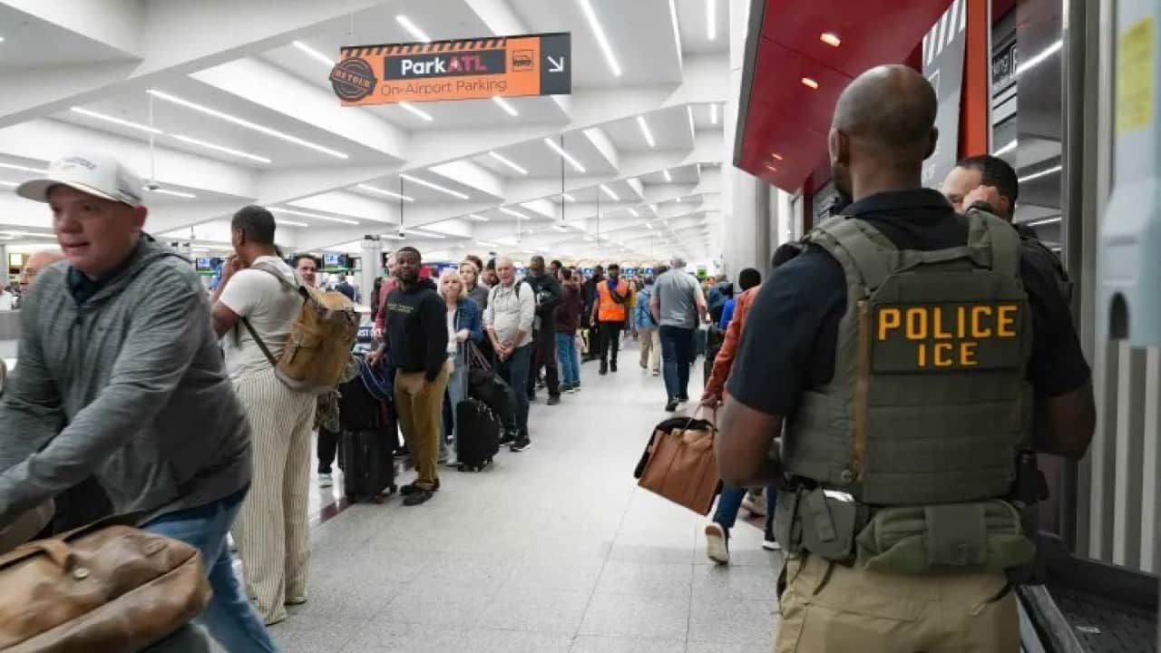 Foto - Bir hafta içinde iki göçmeni vurdular Trump’ın ırkçı çetesine vücut kameralı önlem