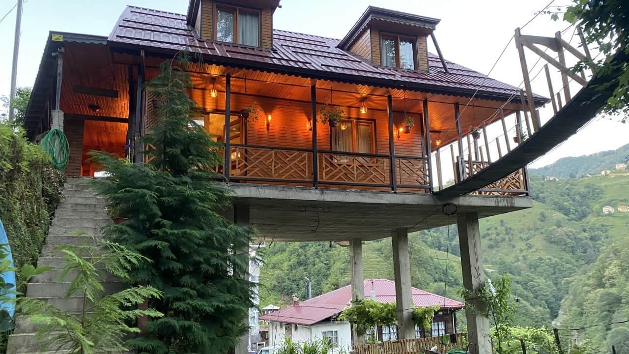 Bir sonraki hedefi otoban! Karadeniz usülü yol üstü villa