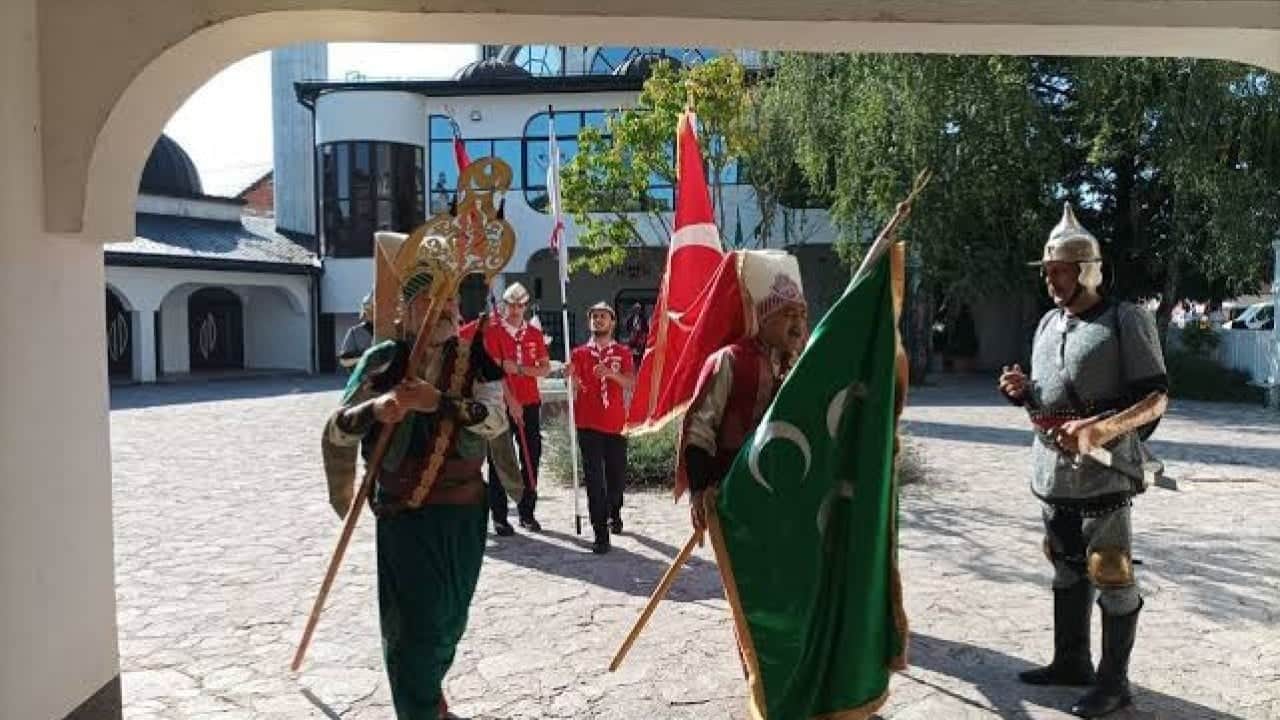 Bosna Hersek'teki Fetih Şenlikleri Biz buradayız hiçbir yere gitmedik