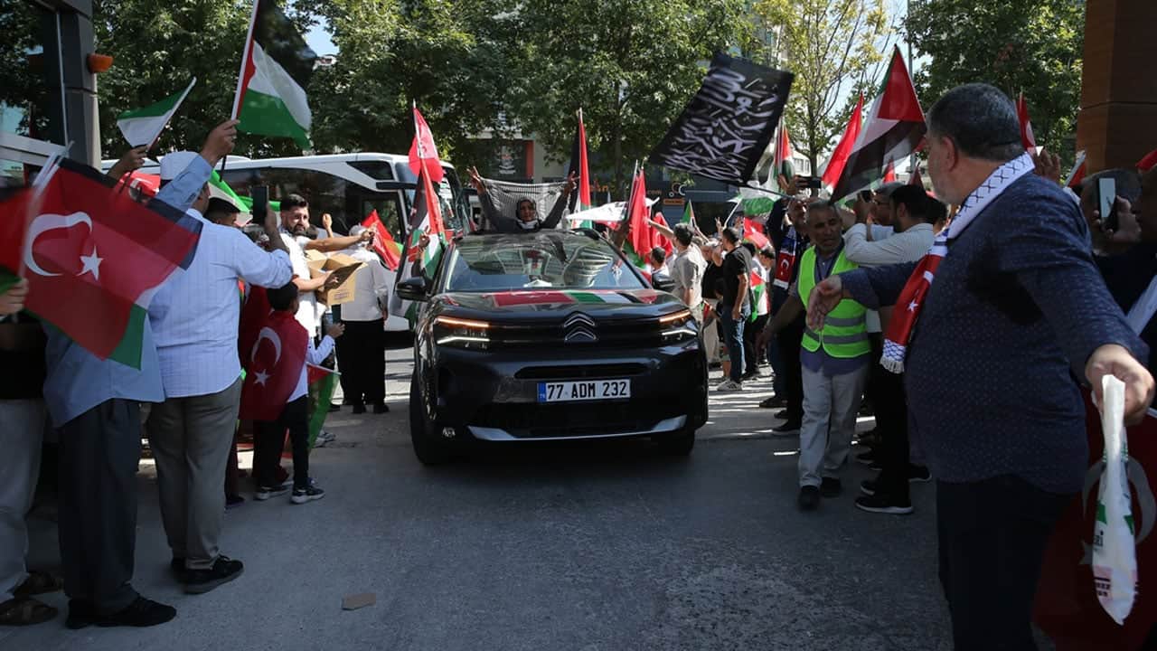 Foto - Bosna-Hersek'ten yola çıkan ‘Filistin Konvoyu’ Şanlıurfa'ya ulaştı