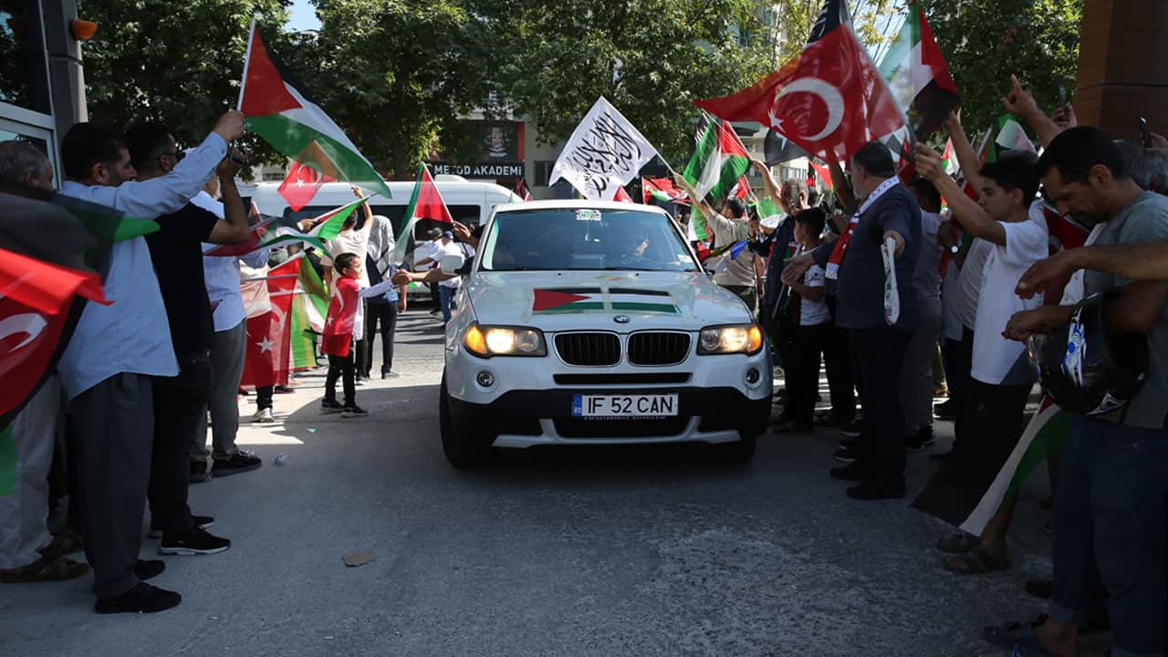 Foto - Bosna-Hersek'ten yola çıkan ‘Filistin Konvoyu’ Şanlıurfa'ya ulaştı