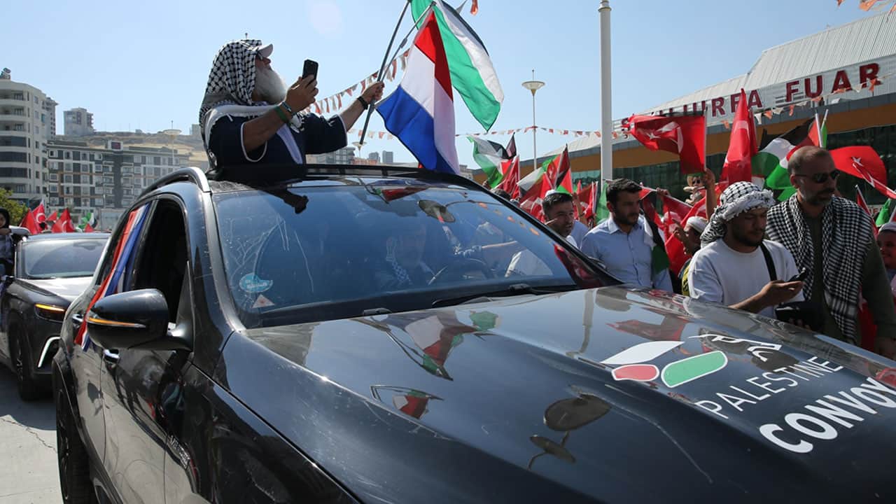 Foto - Bosna-Hersek'ten yola çıkan ‘Filistin Konvoyu’ Şanlıurfa'ya ulaştı