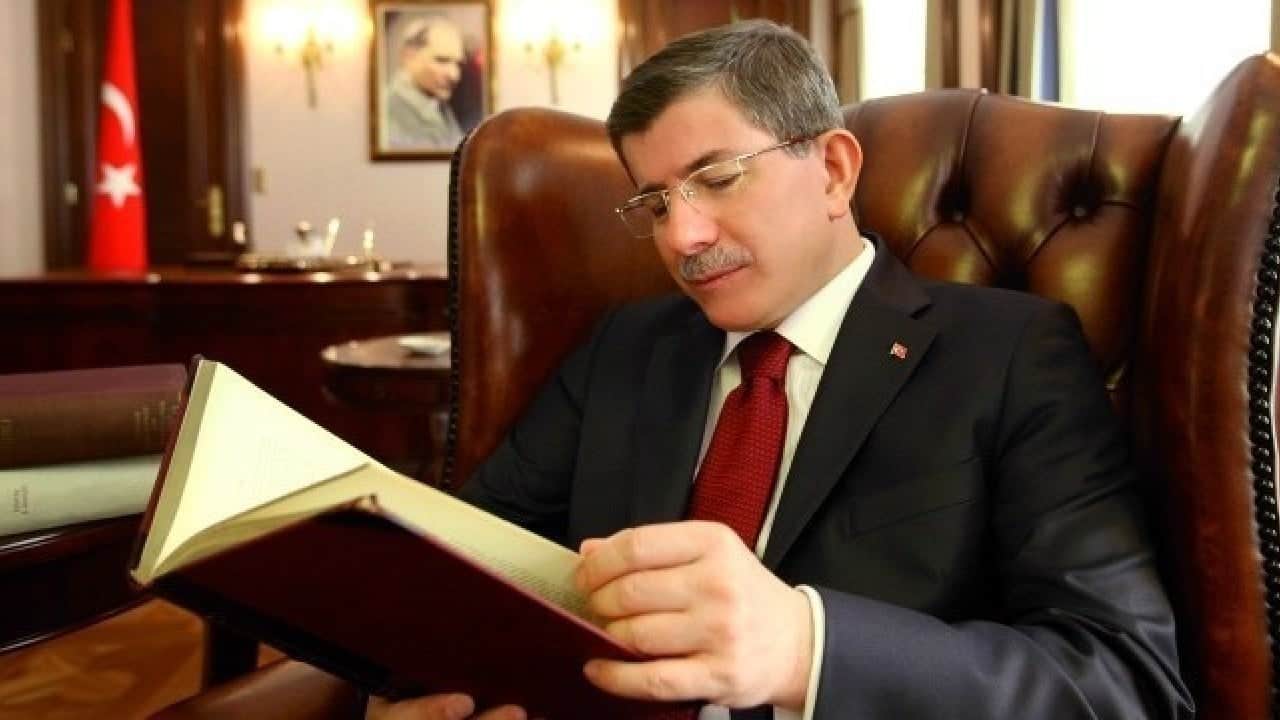 Foto - 'Bu saatten sonra Sayın Cumhurbaşkanı'nın karşısında olmam' diyerek siyaseti bıraktı