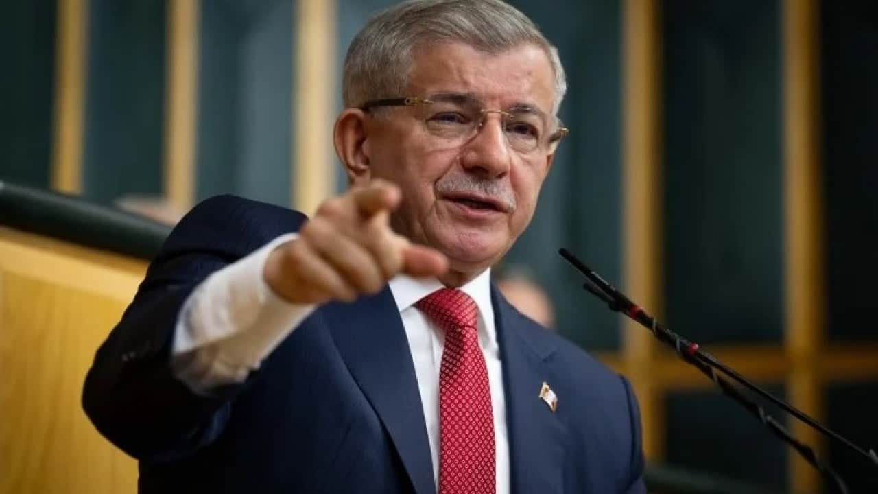Foto - 'Bu saatten sonra Sayın Cumhurbaşkanı'nın karşısında olmam' diyerek siyaseti bıraktı