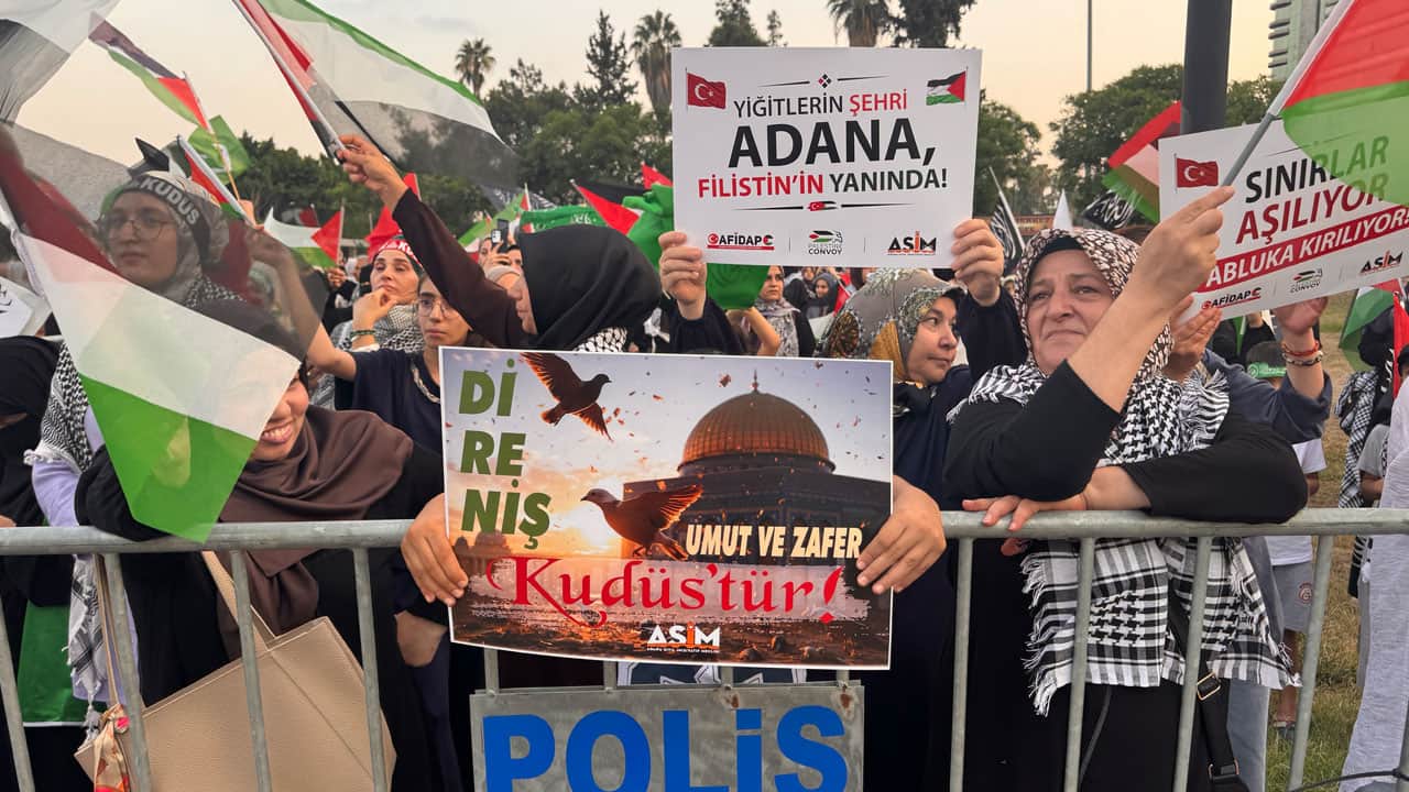Foto - Bu uzun bir imtihan seferidir! ‘Filistin Konvoyu’nu bütün Adana karşıladı