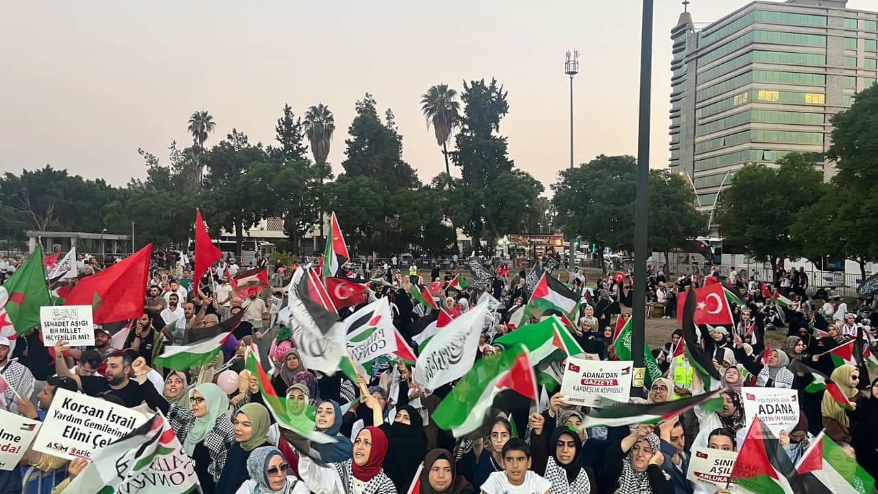 Foto - Bu uzun bir imtihan seferidir! ‘Filistin Konvoyu’nu bütün Adana karşıladı