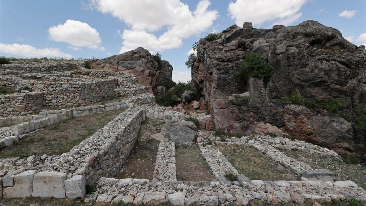 Foto - Burası 3 bin 500 yıllık mahalle! Hitit yapıları restore ediliyor