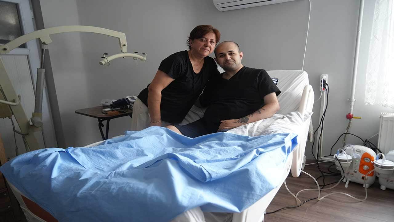 Foto - Bürokratik engel felçli gencin hayatını zindana çevirdi! Cihazı kapanınca ağrılar içinde feryat etti!