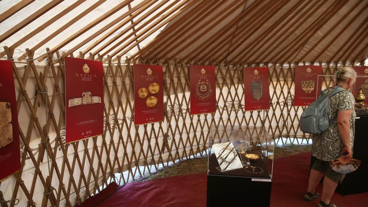 Foto - Büyük Hun-Türk Kurultayı kapsamında kuruldu! ‘Atilla Çadırı’ Hun dönemine ışık tutuyor