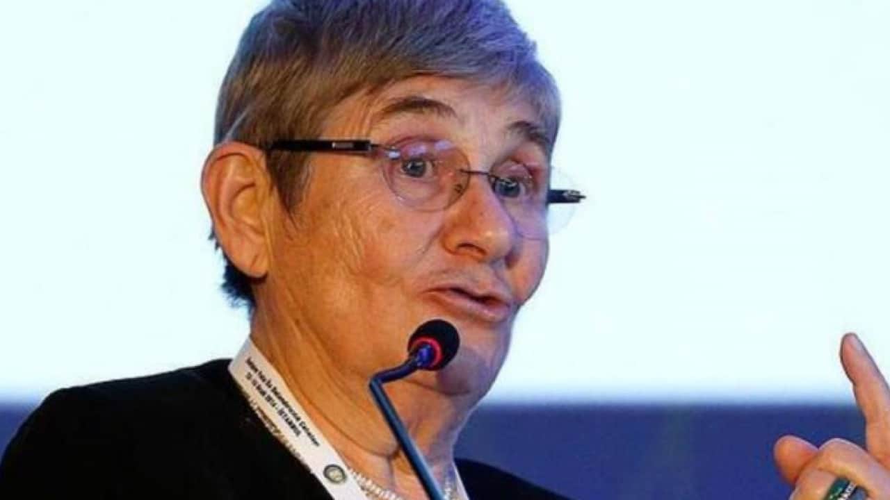 Foto - Canan Karatay dizdeki gizli tehlikeyi işaret etti! Ağrı kesici haplar çözüm değil