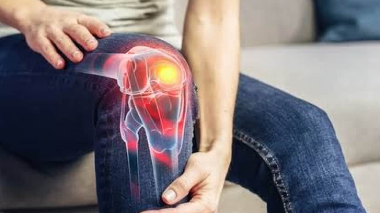 Foto - Canan Karatay dizdeki gizli tehlikeyi işaret etti! Ağrı kesici haplar çözüm değil