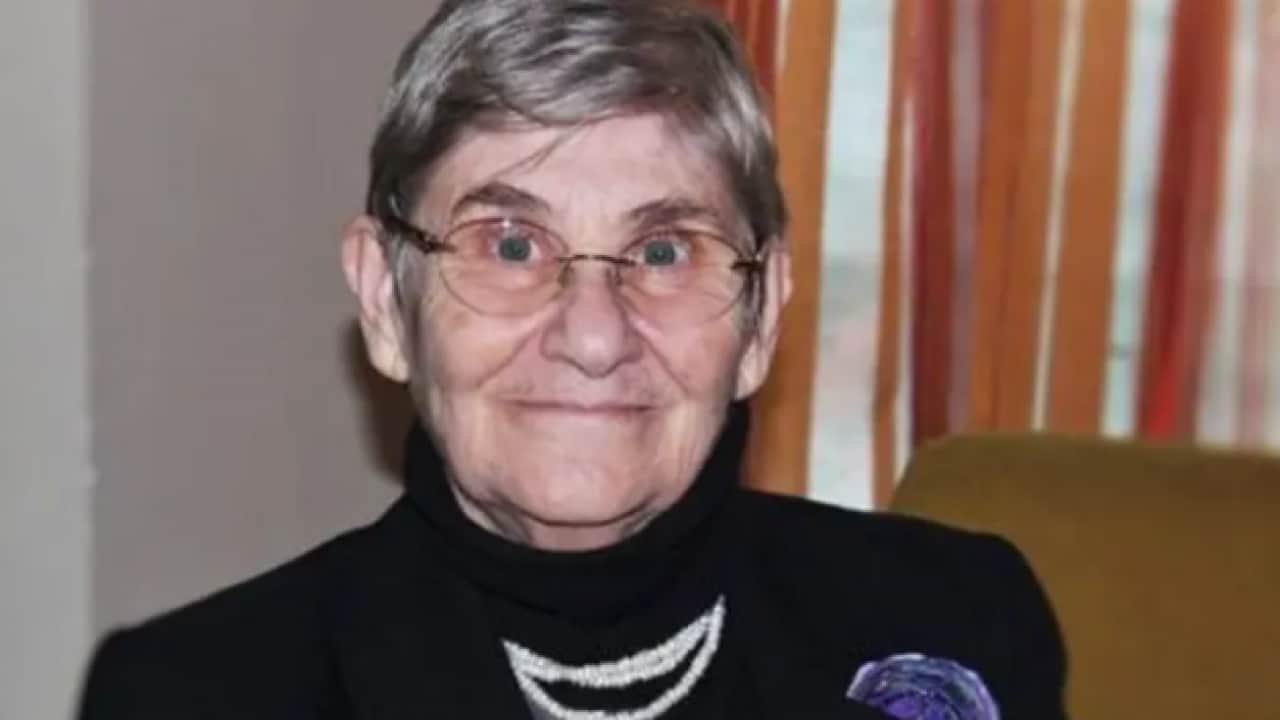 Foto - Canan Karatay dizdeki gizli tehlikeyi işaret etti! Ağrı kesici haplar çözüm değil