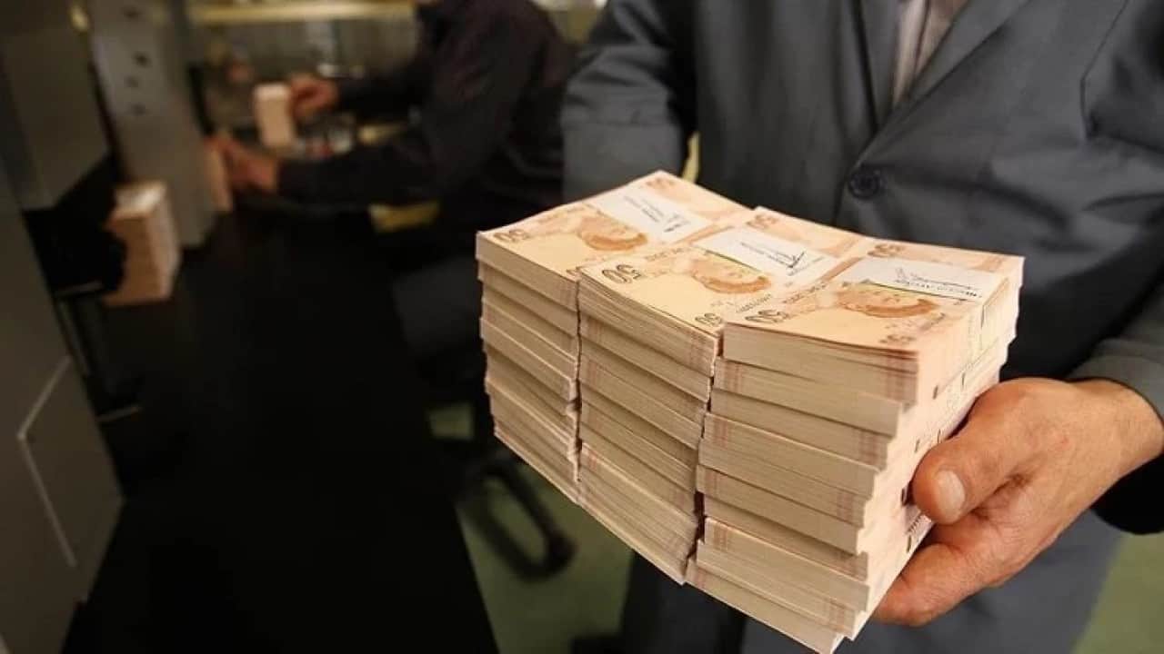 Foto - Cem Küçük 'duyum aldım' dedi! Emeklilere yapılacak büyük sürprizi açıkladı