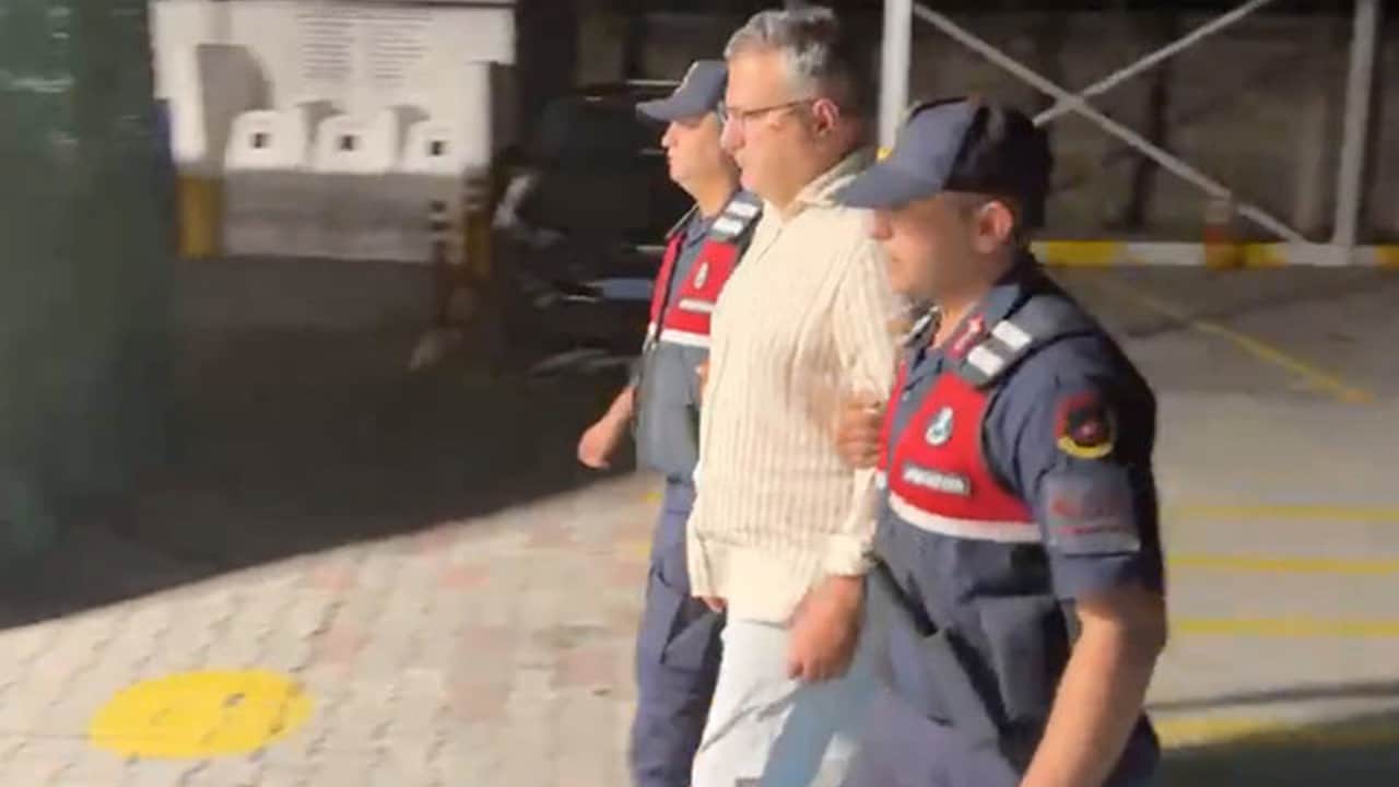Foto - Cem Küçük niçin gözaltına alındı? Hakkındaki iddialar ağızları açık bıraktı