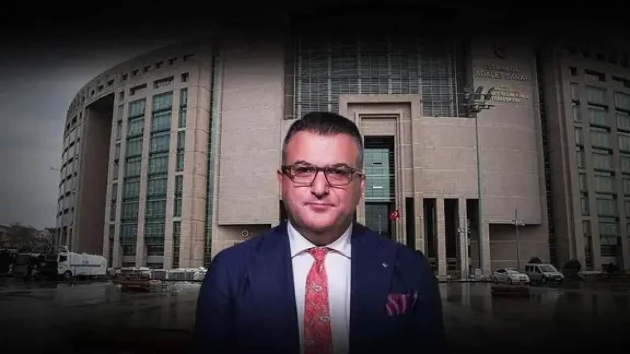 Foto - Cem Küçük'le ilgili gündemi sarsan iddia: O isimlerin şikayeti sonrası gözaltına alınmış